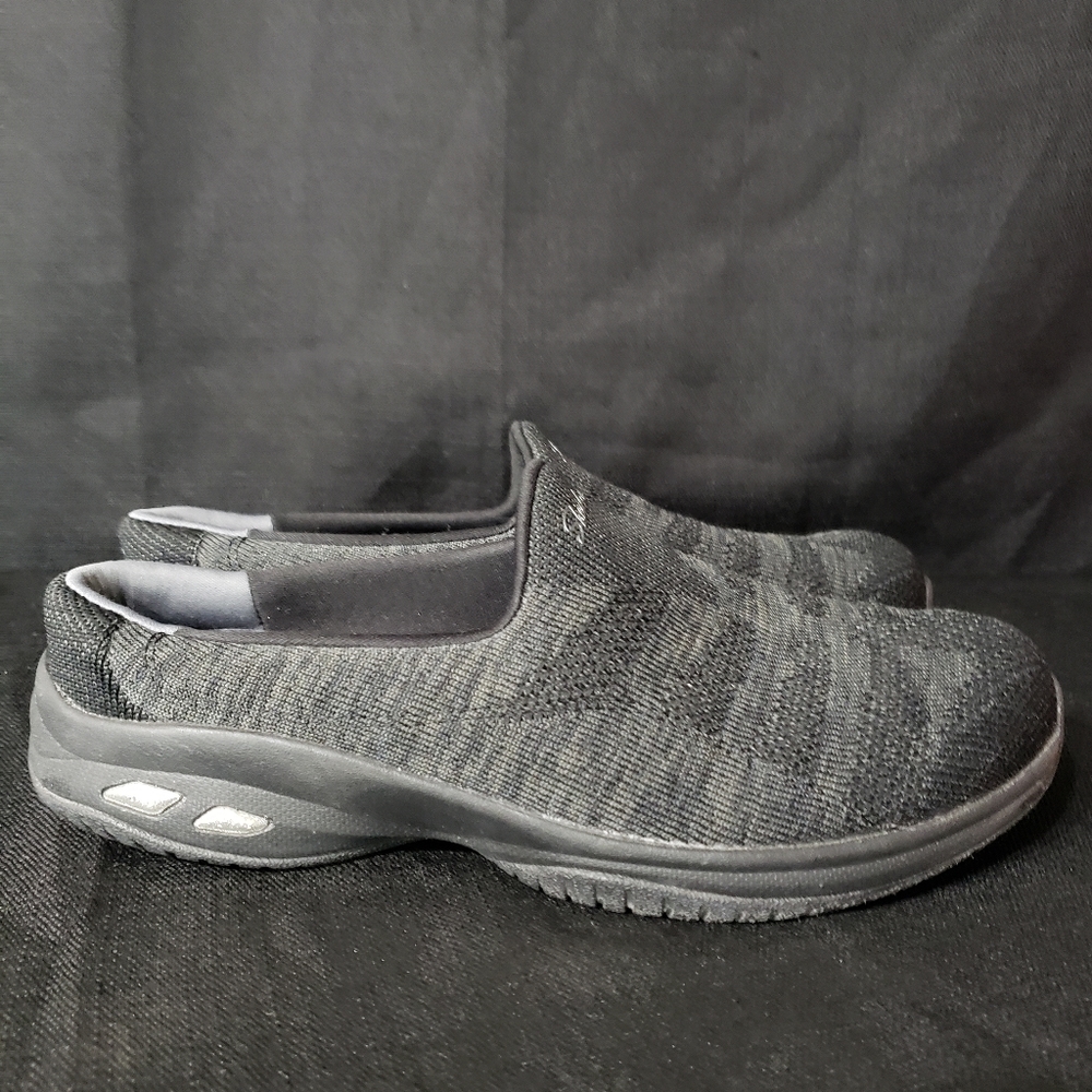 Skechers Relaxed Fit Commute Sneaker clog